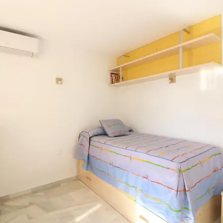 Gold Mencia Apartment