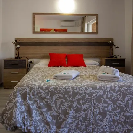 Gold Mencia Apartment